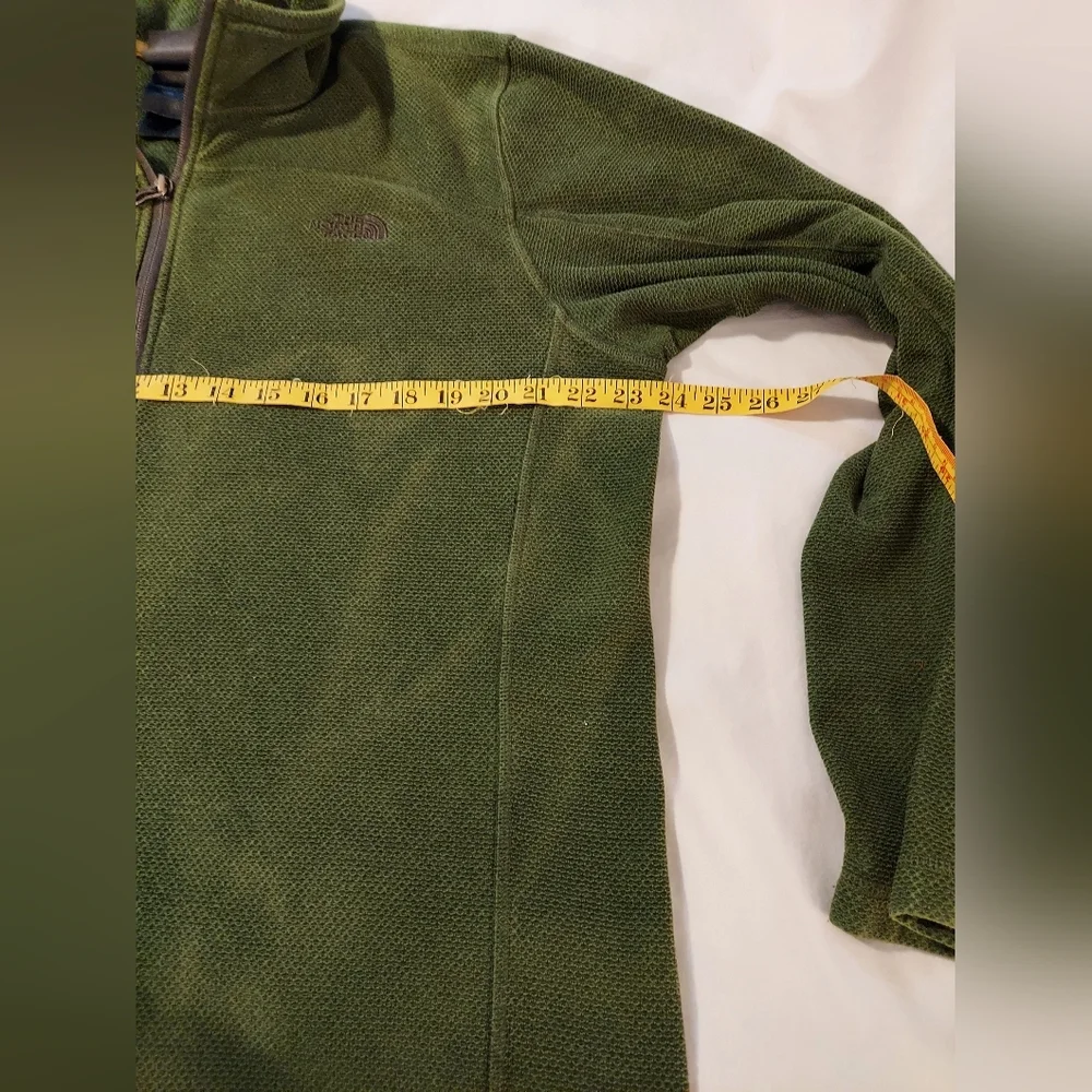 The North Face Olive Green Men's Fleece Pullover #gorpcore